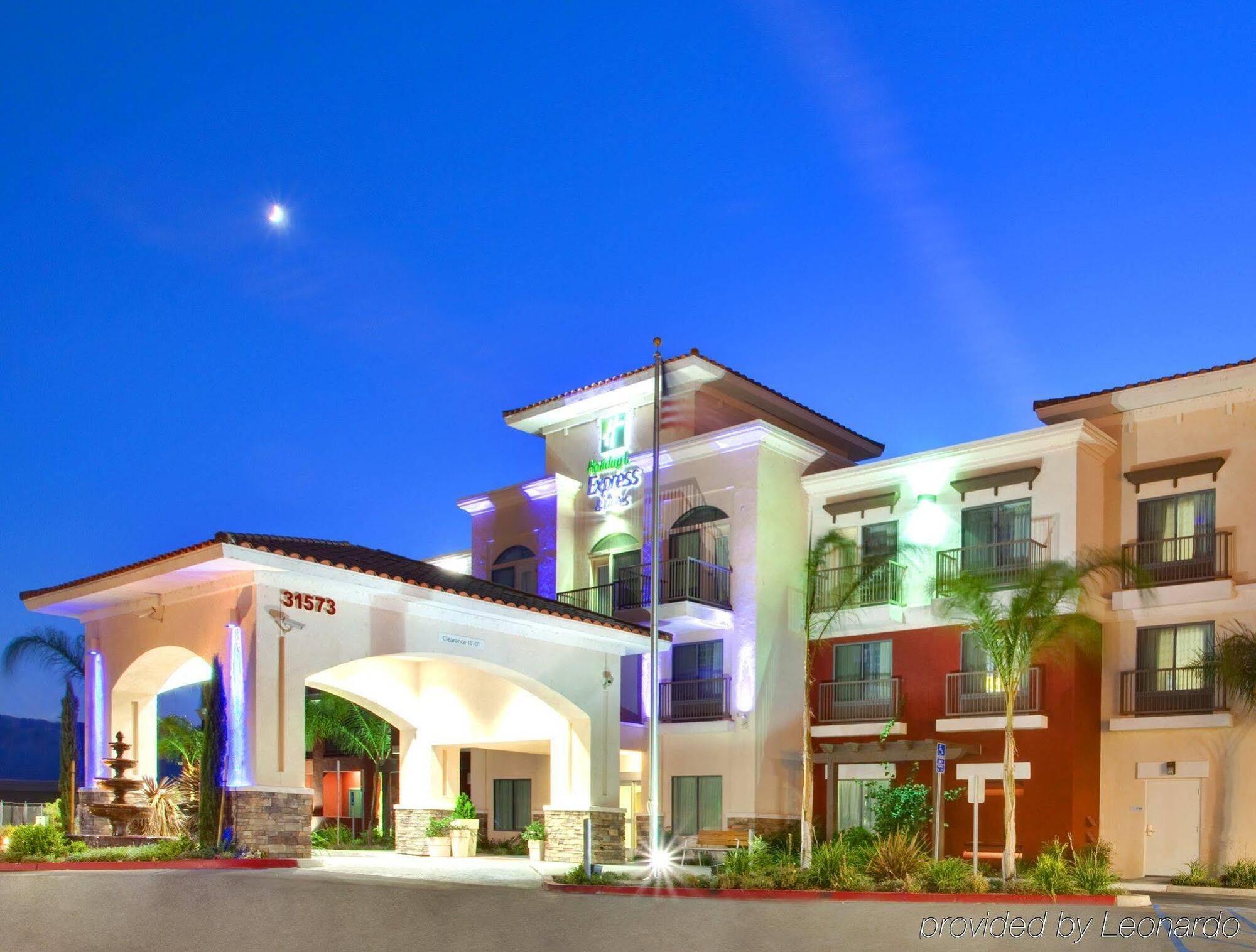 Holiday Inn Express Hotel & Suites Lake Elsinore, An Ihg Hotel Εξωτερικό φωτογραφία